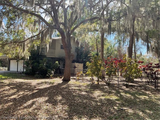 340 Bottlebrush Avenue, Lake Placid, FL 33852