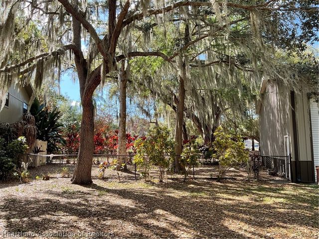 340 Bottlebrush Avenue, Lake Placid, FL 33852