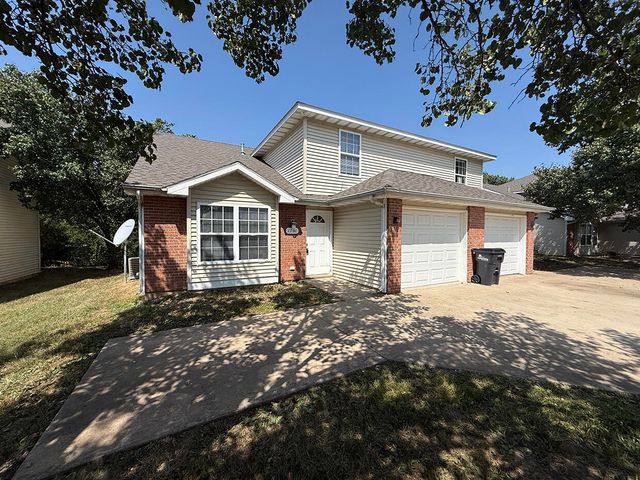 1701 HANOVER BLVD, Columbia, MO 65202