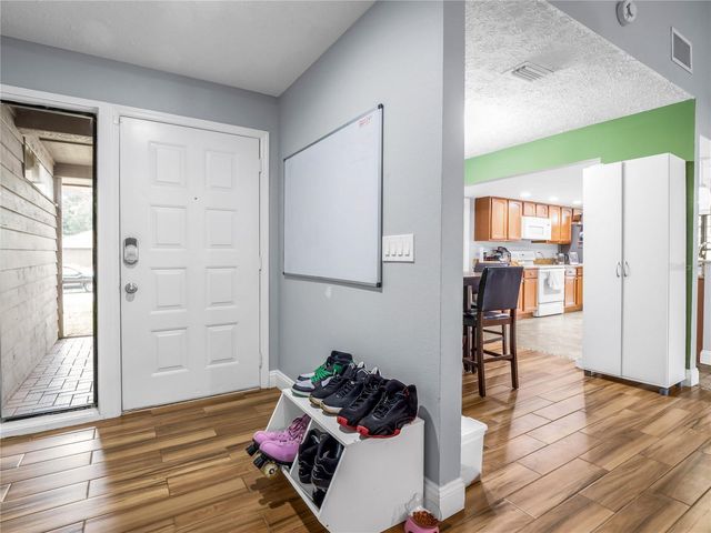 1702 SOUTHWIND DRIVE, Brandon, FL 33510