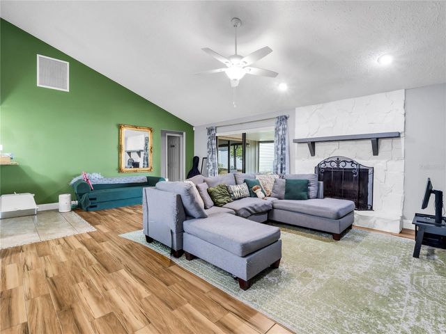 1702 SOUTHWIND DRIVE, Brandon, FL 33510
