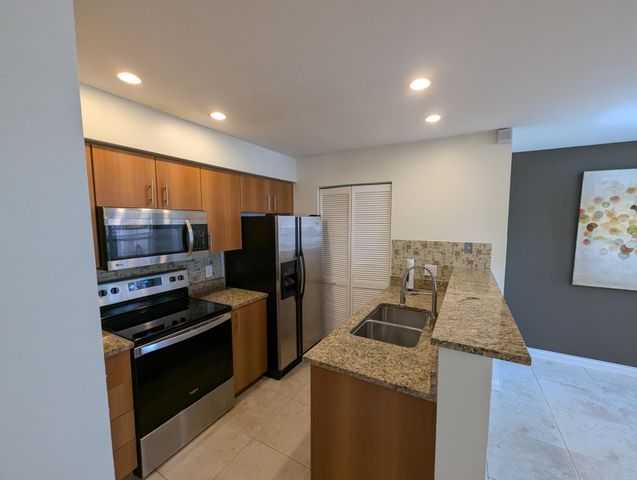 1335 Crystal Way E, Delray Beach, FL 33444