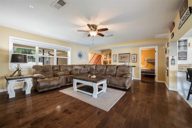 256 Whispering Oaks Trail, Payne Springs, TX 75156