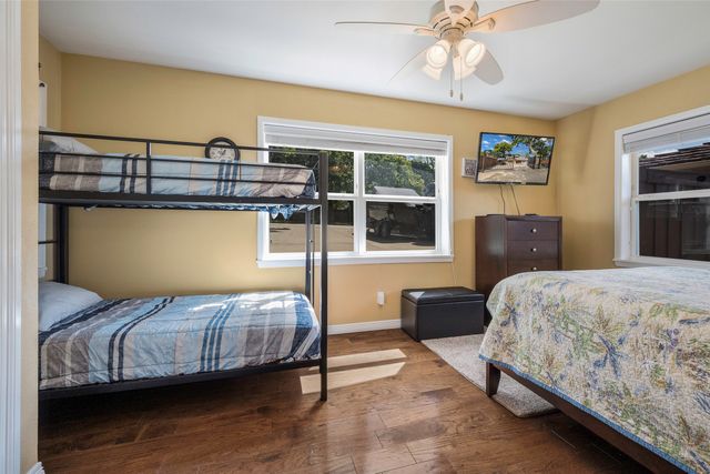 256 Whispering Oaks Trail, Payne Springs, TX 75156