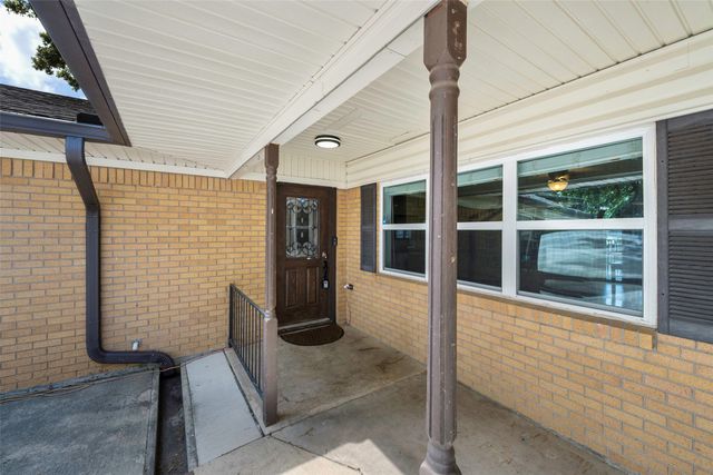 256 Whispering Oaks Trail, Payne Springs, TX 75156