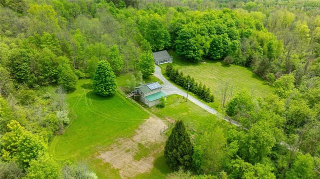 1722 Route 21, Palmyra, NY 14522