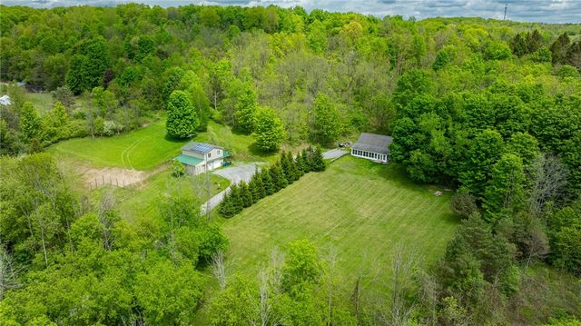 1722 Route 21, Palmyra, NY 14522