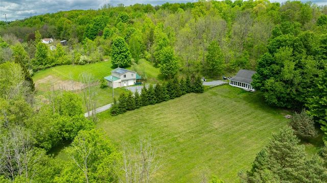 1722 Route 21, Palmyra, NY 14522