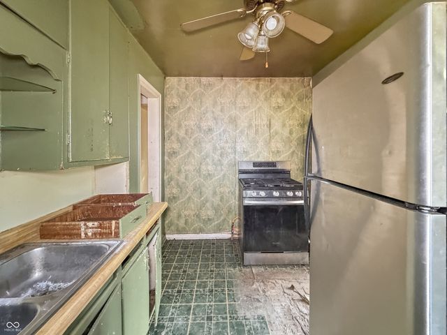 3841 N Temple Avenue, Indianapolis, IN 46205