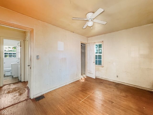 3841 N Temple Avenue, Indianapolis, IN 46205