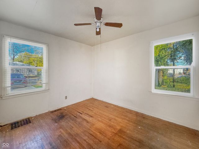 3841 N Temple Avenue, Indianapolis, IN 46205