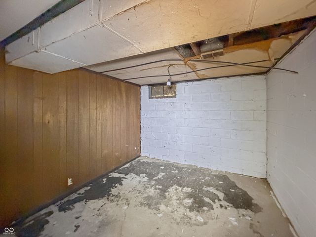 3841 N Temple Avenue, Indianapolis, IN 46205