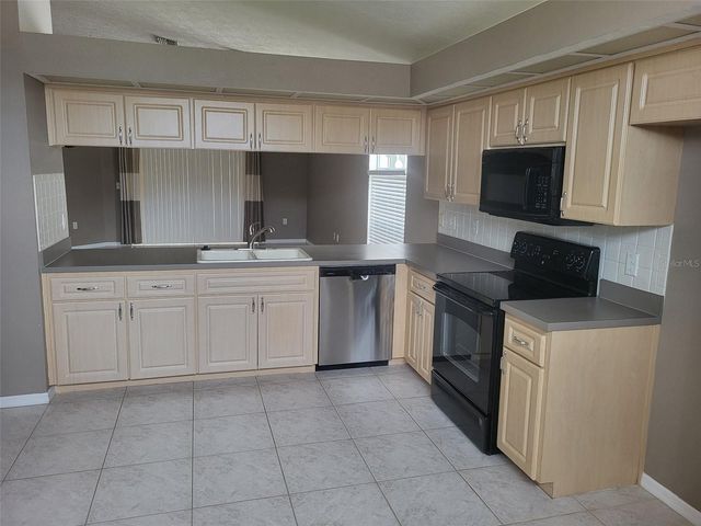 7916 FLORADORA DRIVE, New Port Richey, FL 34654