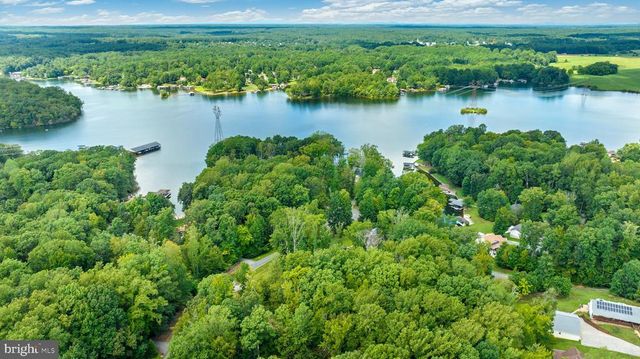 296 ROBBIE RD, Bumpass, VA 23024