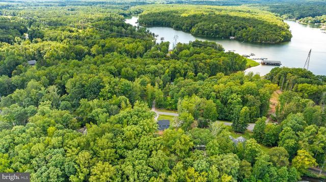 296 ROBBIE RD, Bumpass, VA 23024