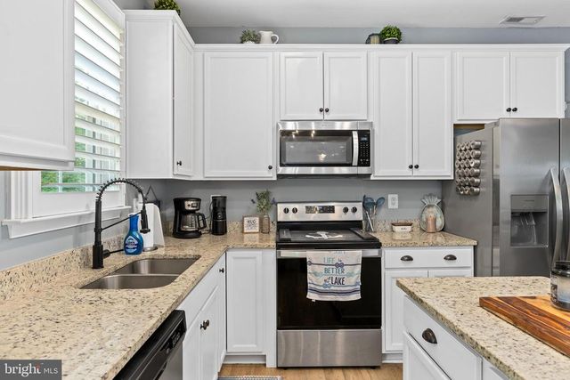 296 ROBBIE RD, Bumpass, VA 23024