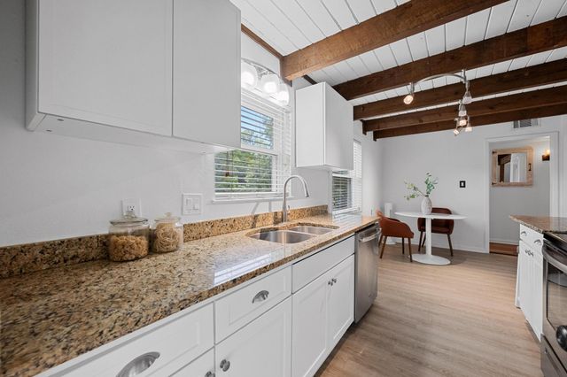 743 E Oltorf ST 203, Austin, TX 78704