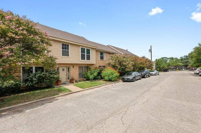 743 E Oltorf ST 203, Austin, TX 78704