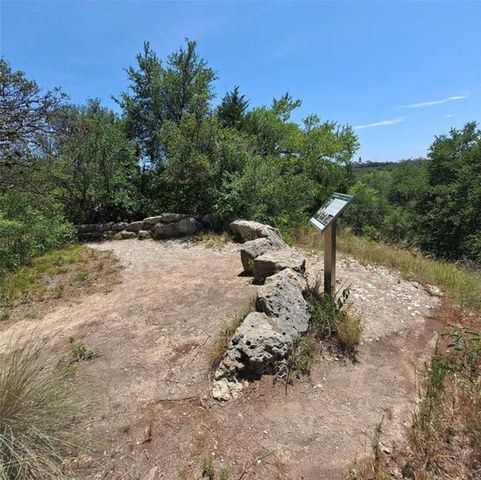 743 E Oltorf ST 203, Austin, TX 78704