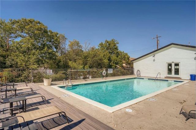 743 E Oltorf ST 203, Austin, TX 78704