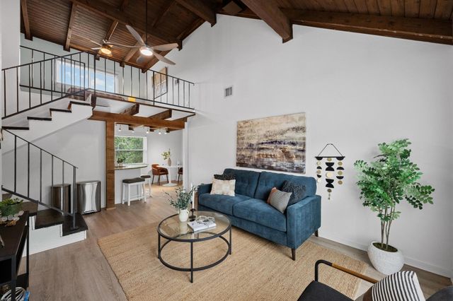743 E Oltorf ST 203, Austin, TX 78704