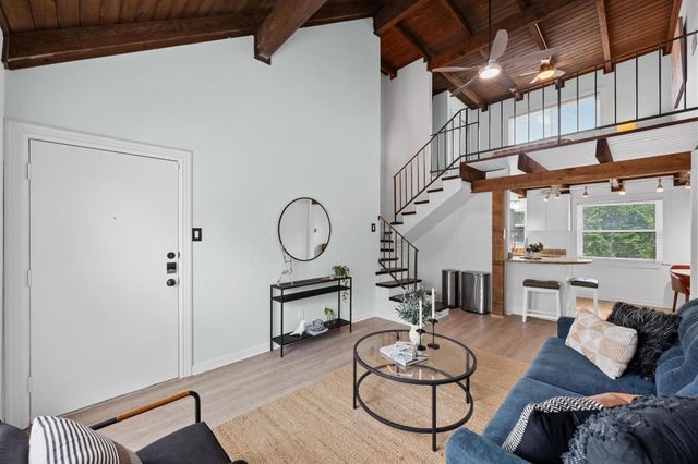 743 E Oltorf ST 203, Austin, TX 78704