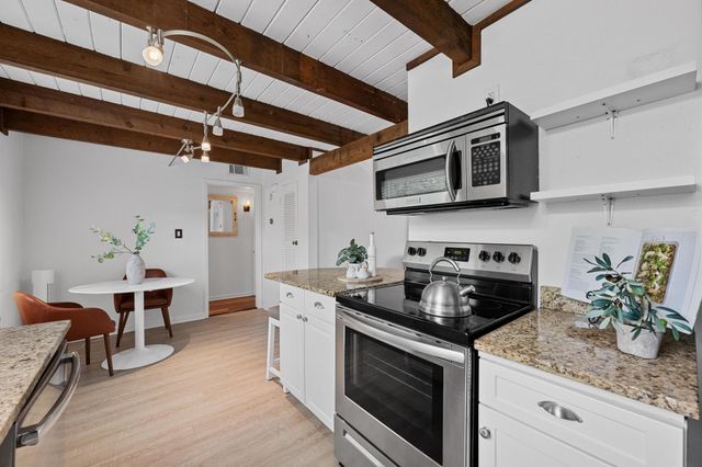 743 E Oltorf ST 203, Austin, TX 78704
