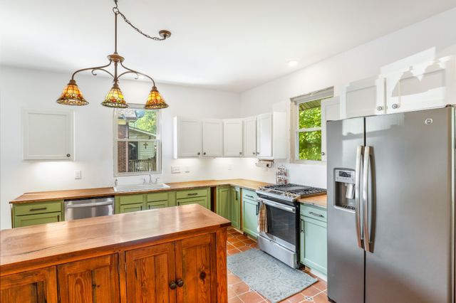 307 Walnut St, Springfield, TN 37172