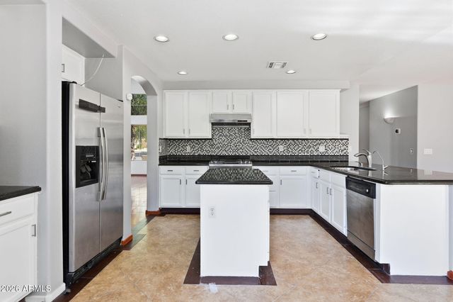 1166 E STOTTLER Drive, Gilbert, AZ 85296