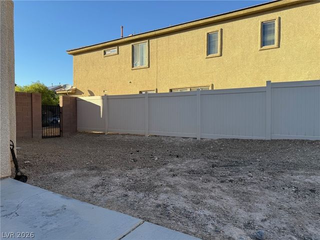 4004 Daydream Bend Street, North Las Vegas, NV 89032