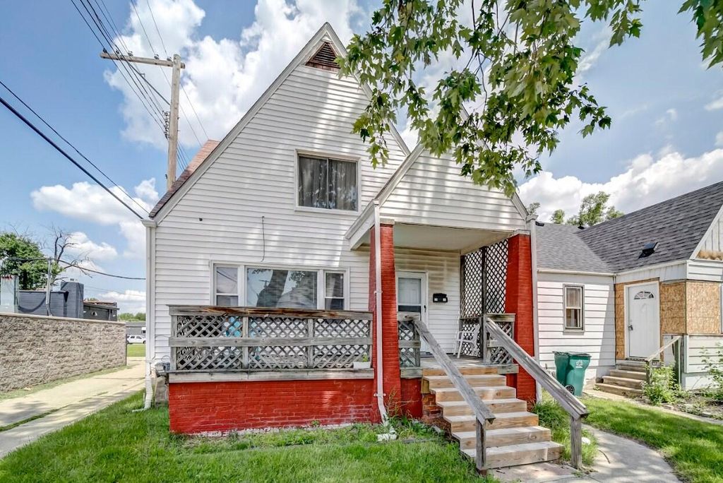 27 E Milton 2, Hazel Park, MI 48030