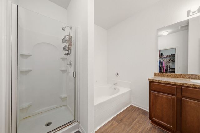 2060 Saras Way, Brookshire, TX 77423
