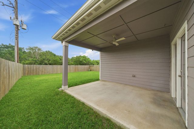 2060 Saras Way, Brookshire, TX 77423