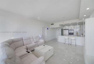 7601 E Treasure Dr PH103, North Bay Village, FL 33141
