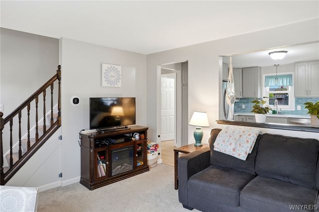 25 Rossiter Avenue, Cheektowaga, NY 14043