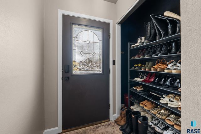 2312 S Phillips Ave Avenue, Sioux Falls, SD 57105