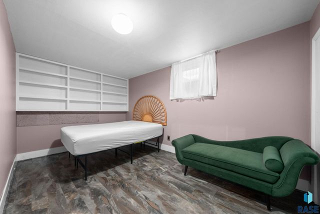 2312 S Phillips Ave Avenue, Sioux Falls, SD 57105