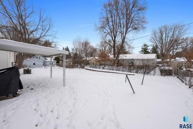 2312 S Phillips Ave Avenue, Sioux Falls, SD 57105