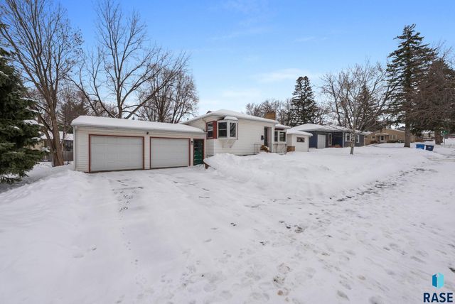 2312 S Phillips Ave Avenue, Sioux Falls, SD 57105