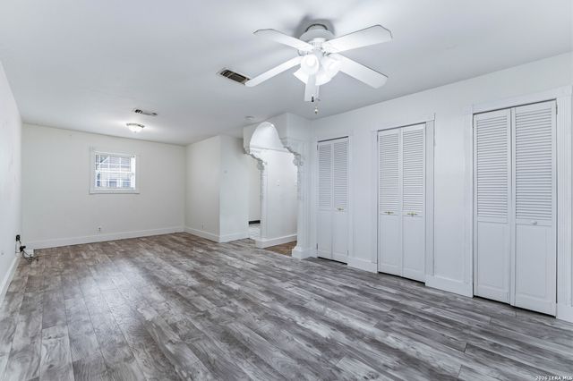 1221 ENCINO DR, Pleasanton, TX 78064