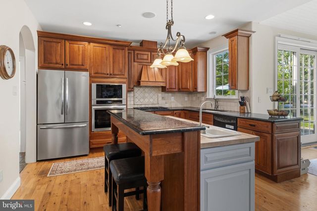 265 WALTER RD, Chalfont, PA 18914