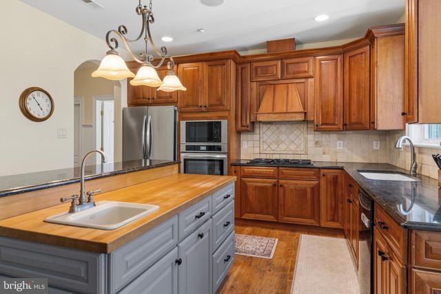 265 WALTER RD, Chalfont, PA 18914