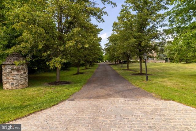 265 WALTER RD, Chalfont, PA 18914