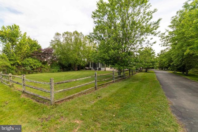 265 WALTER RD, Chalfont, PA 18914