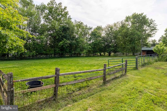 265 WALTER RD, Chalfont, PA 18914