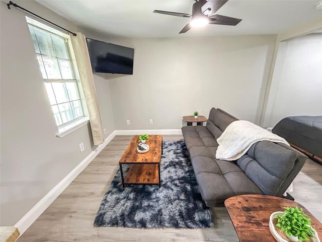 5202 County Road 469, Brazoria, TX 77422