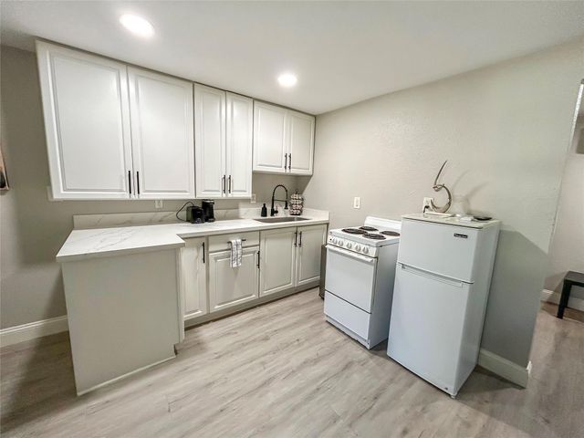 5202 County Road 469, Brazoria, TX 77422