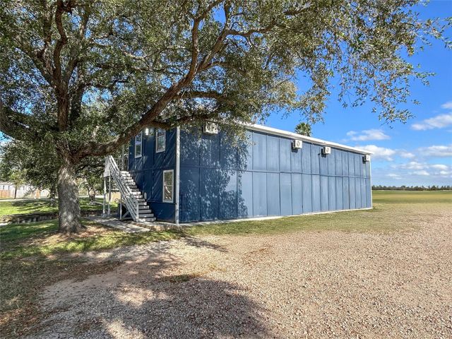5202 County Road 469, Brazoria, TX 77422