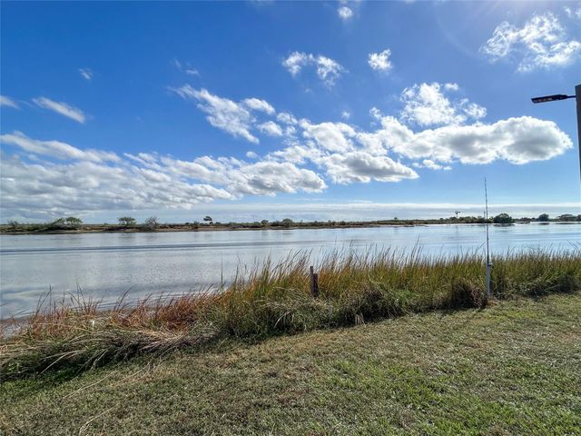 5202 County Road 469, Brazoria, TX 77422