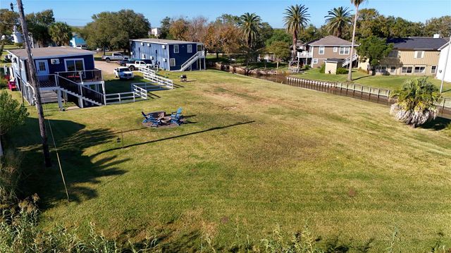 5202 County Road 469, Brazoria, TX 77422